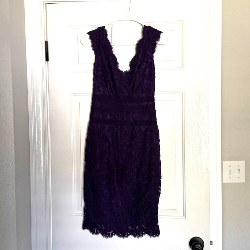 ✨ Tadashi Shoji Lace Sheath Dress – Purple | Size 0 ✨